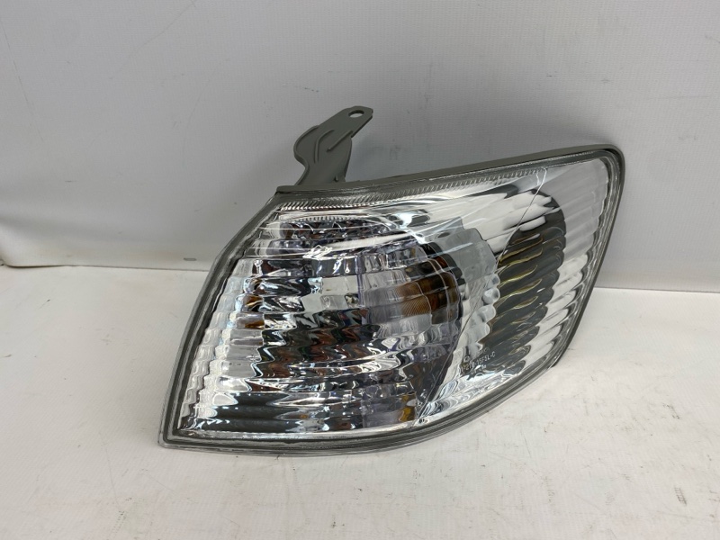 Поворотник Toyota Camry Gracia SXV20 2000 передний левый