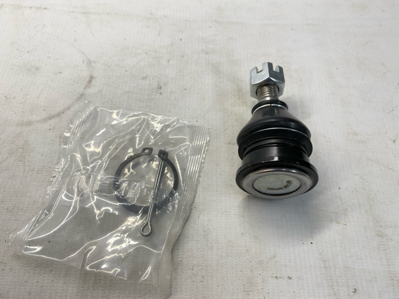 Шаровая опора Toyota Mark II JZX90 1996 передняя