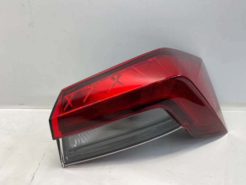 Фонарь стоп-сигнала SKODA RAPID NK6 2021 правый