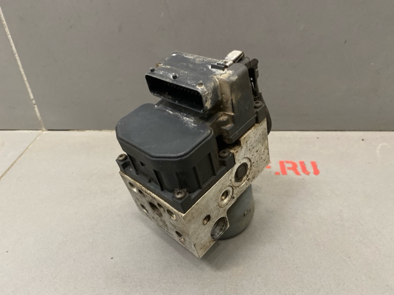 Блок ABS NISSAN Wingroad WFY11 QG15DE 2000 (б/у)