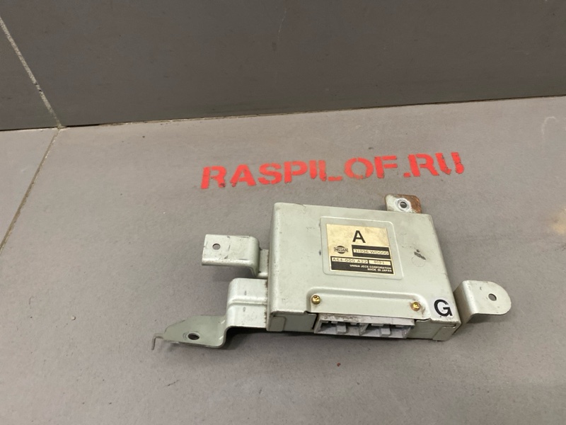 Блок управления КПП NISSAN Wingroad WFY11 QG15DE 2000 (б/у)