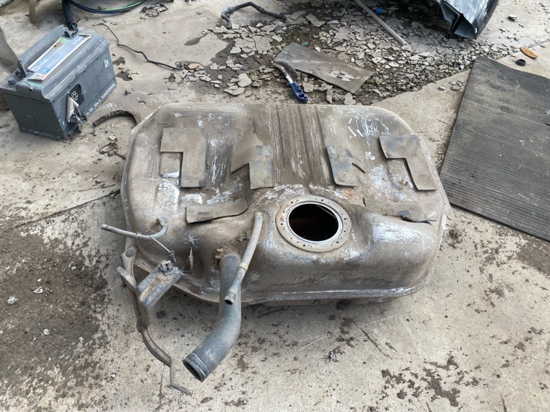 Бак топливный NISSAN Wingroad WFY11 QG15DE 2000 (б/у)