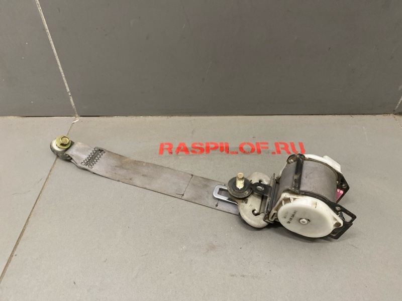 Ремень безопасности NISSAN Wingroad WFY11 QG15DE 2000 задний правый (б/у)