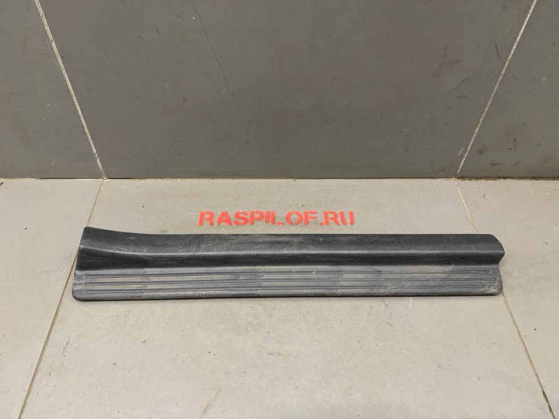 Накладка на порог NISSAN Wingroad WFY11 QG15DE 2000 передняя правая (б/у)