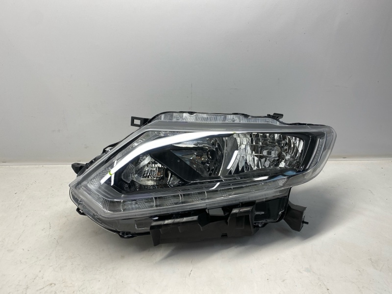 Фара NISSAN X-Trail NT32 2015 левая