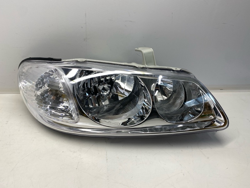 Фара NISSAN Bluebird Sylphy QNG10 2004 передняя правая