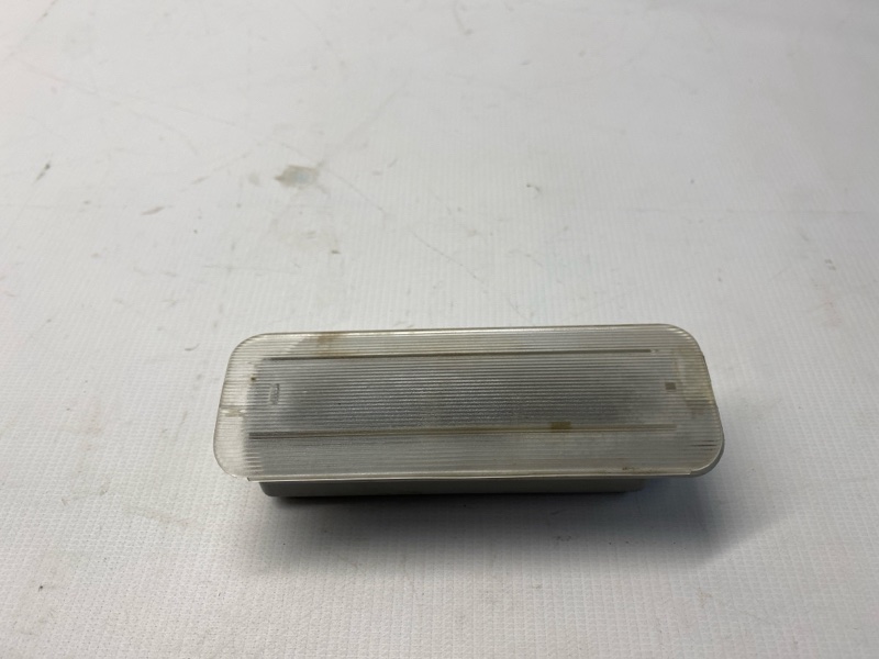 Светильник салона BMW X5 E53 (б/у) Светильник салона BMW X5 E53 (б/у)