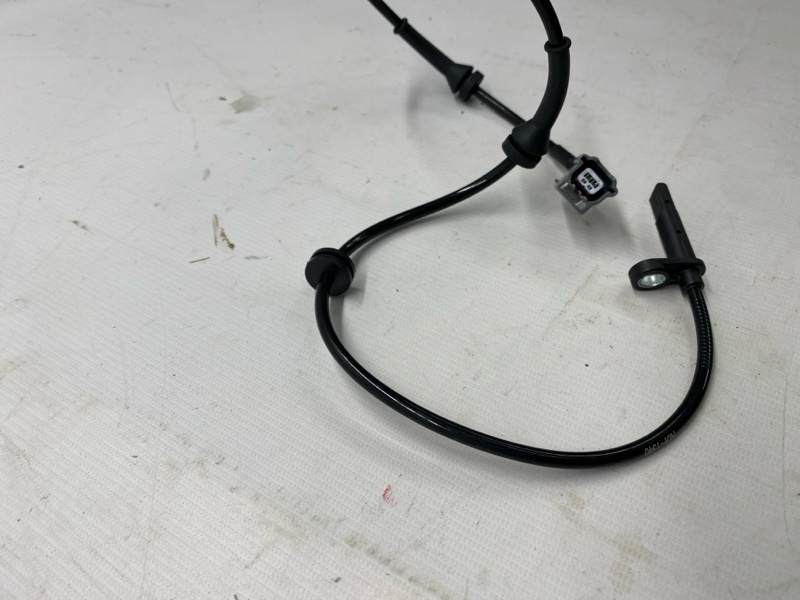 Датчик ABS NISSAN QASHQAI J11 2016 передний Датчик ABS NISSAN QASHQAI J11 2016 передний