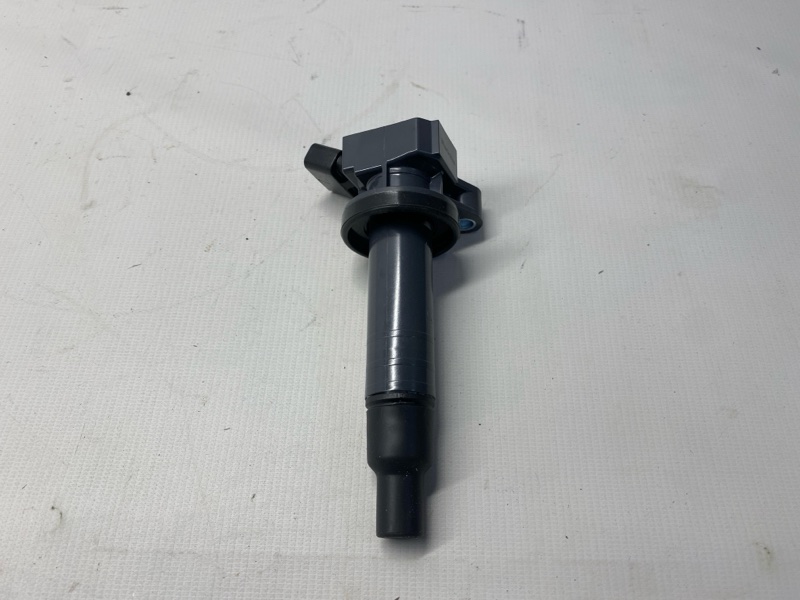Катушка зажигания Toyota Allex ZZE122 2004