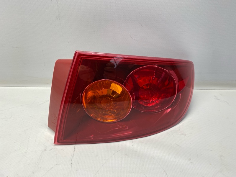 Фонарь стоп-сигнала Mazda Mazda3 BK 2004 правый