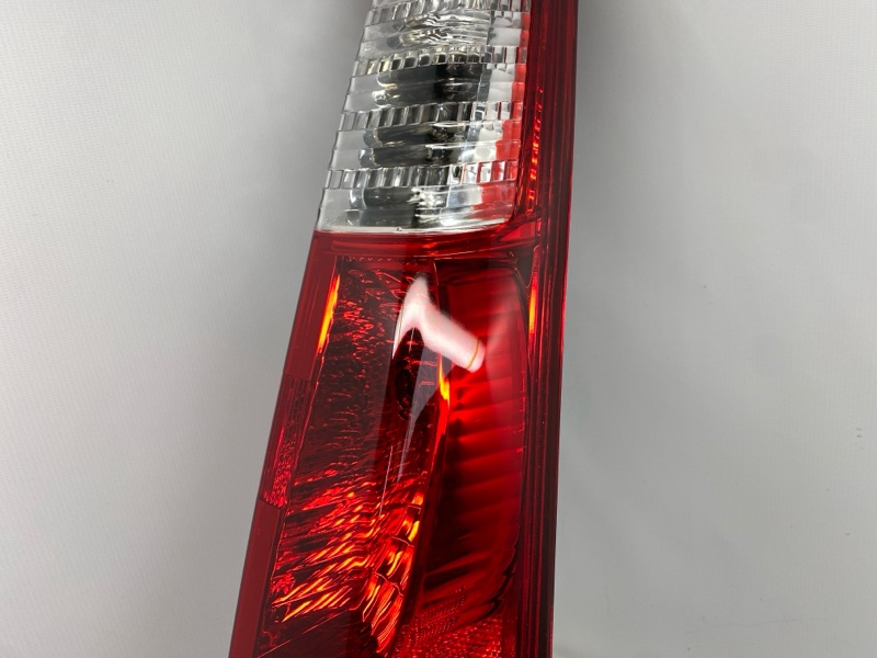 Фонарь стоп-сигнала Honda CR-V RD4 2004 правый Фонарь стоп-сигнала Honda CR-V RD4 2004 правый