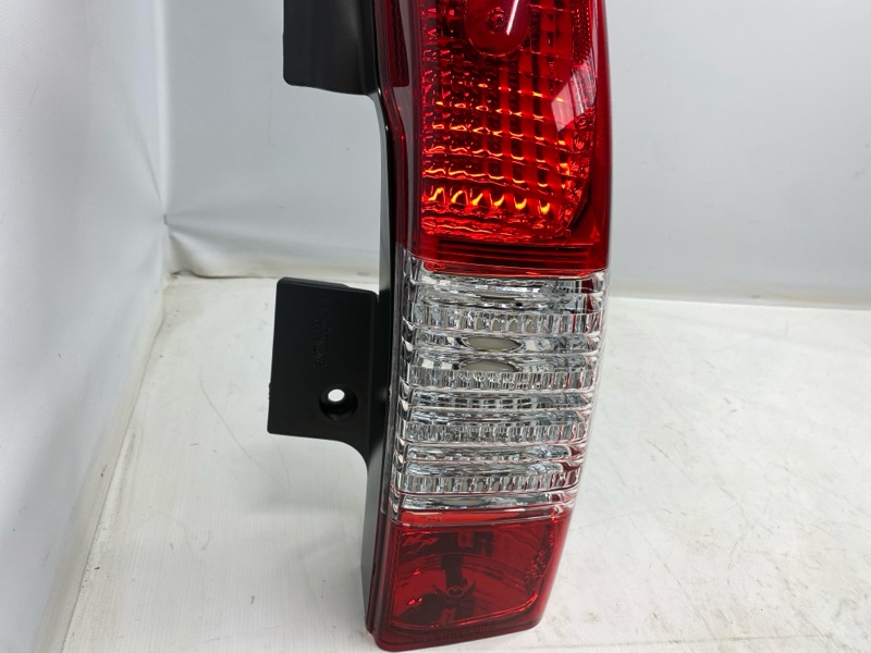 Фонарь стоп-сигнала Honda CR-V RD4 2004 правый Фонарь стоп-сигнала Honda CR-V RD4 2004 правый