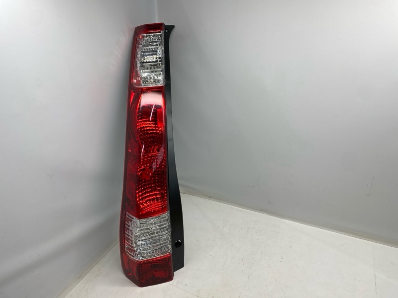 Фонарь стоп-сигнала Honda CR-V RD4 2004 левый Фонарь стоп-сигнала Honda CR-V RD4 2004 левый