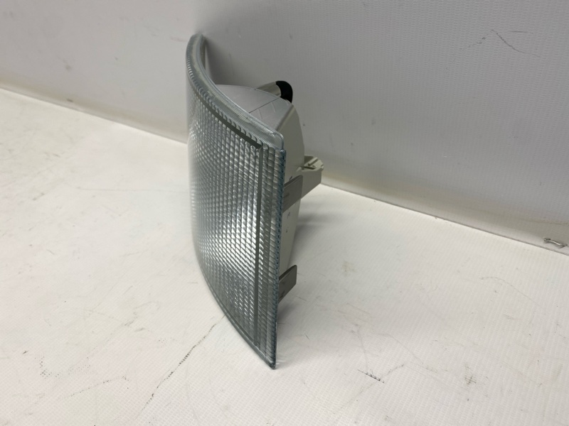 Поворотник Citroen Jumper 244 2001 передний правый Поворотник Citroen Jumper 244 2001 передний правый