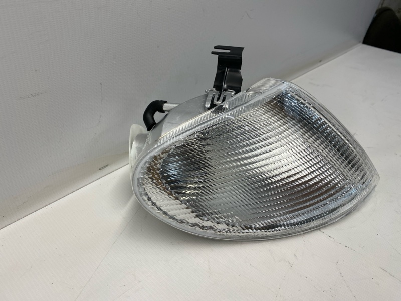 Поворотник Volkswagen Sharan 7M6 2000 передний правый Поворотник Volkswagen Sharan 7M6 2000 передний правый