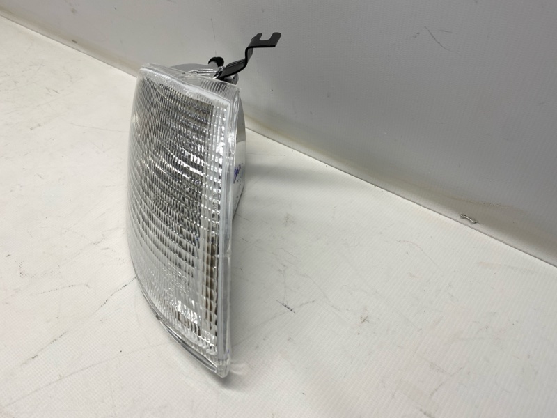 Поворотник Volkswagen Sharan 7M6 2000 передний правый Поворотник Volkswagen Sharan 7M6 2000 передний правый