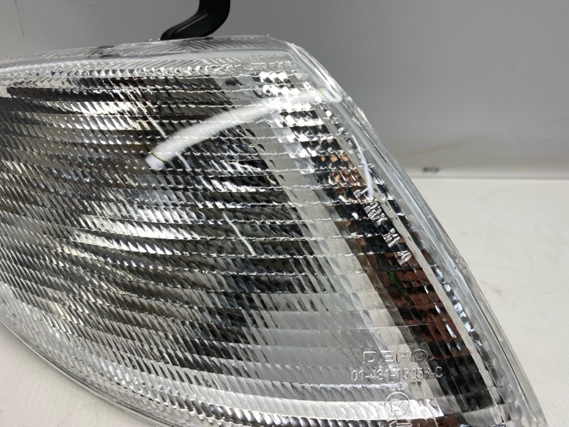 Поворотник Volkswagen Sharan 7M6 2000 передний правый Поворотник Volkswagen Sharan 7M6 2000 передний правый