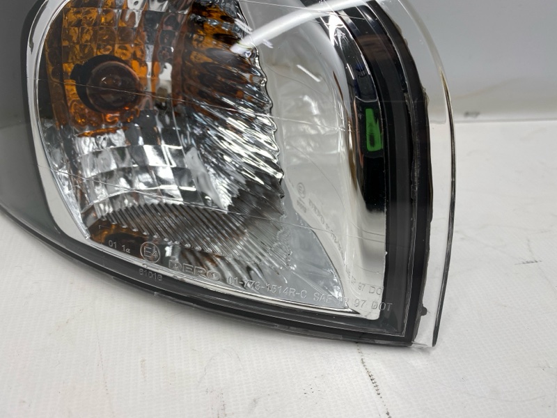 Поворотник Volvo S80 TS 2005 правый Поворотник Volvo S80 TS 2005 правый