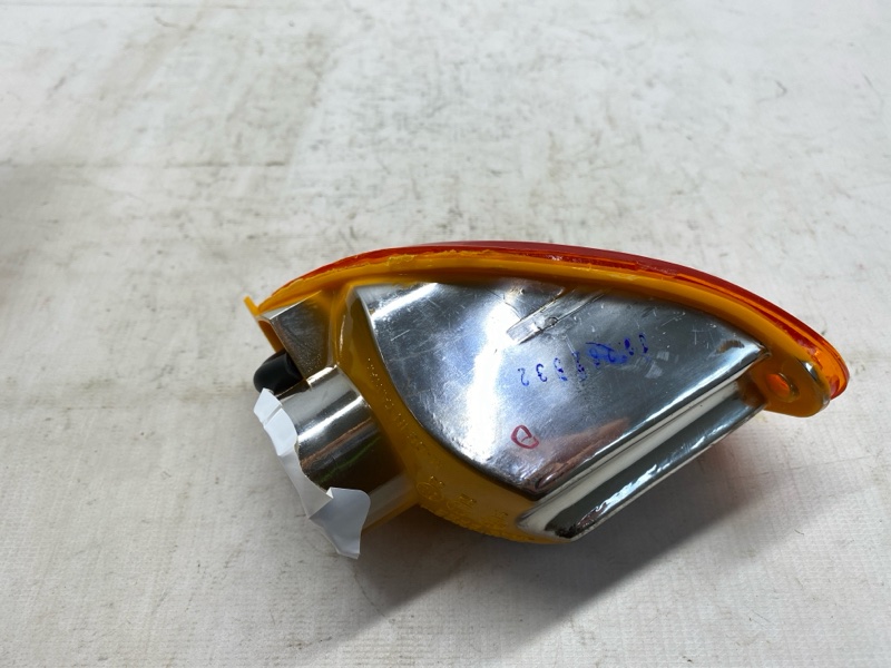 Поворотник FORD FOCUS DAW 2000 передний правый Поворотник FORD FOCUS DAW 2000 передний правый
