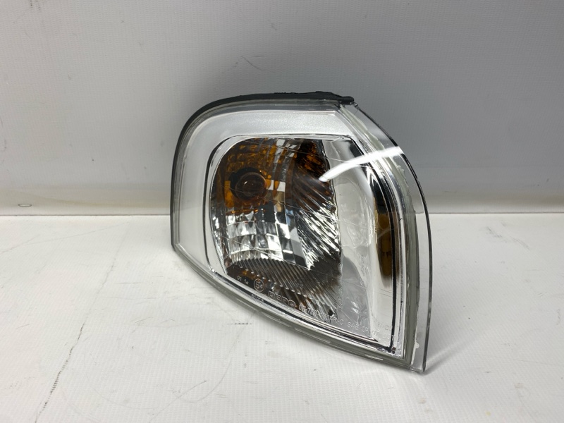 Поворотник Volvo S80 TS 2001 передний правый