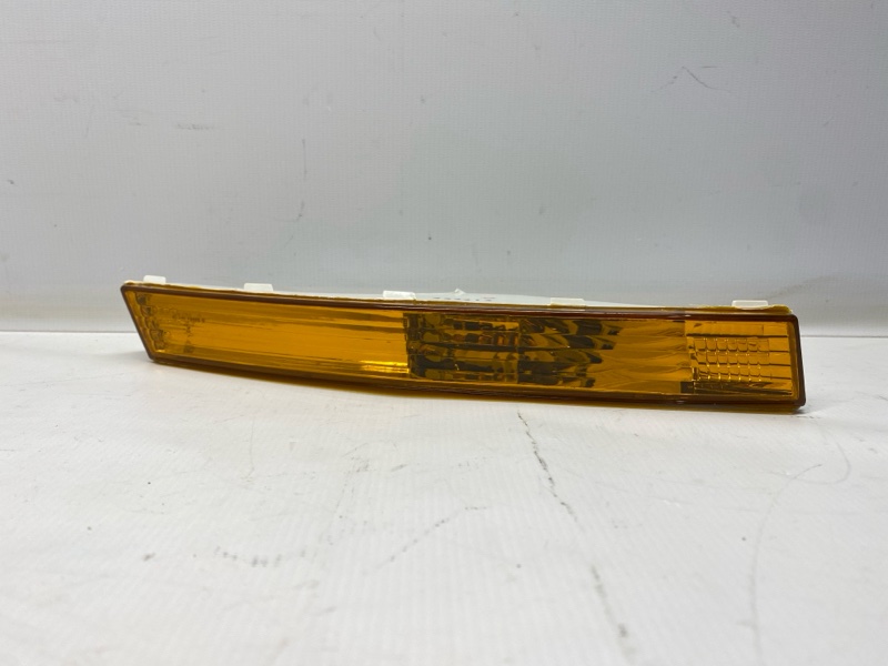 Поворотник Volkswagen PASSAT 3C2 2006 правый Поворотник Volkswagen PASSAT 3C2 2006 правый