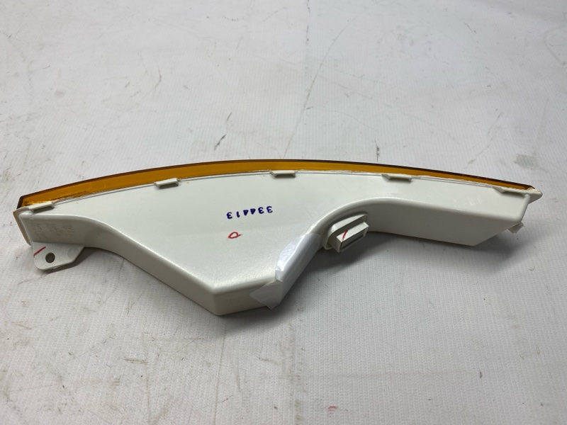 Поворотник Volkswagen PASSAT 3C2 2006 правый Поворотник Volkswagen PASSAT 3C2 2006 правый