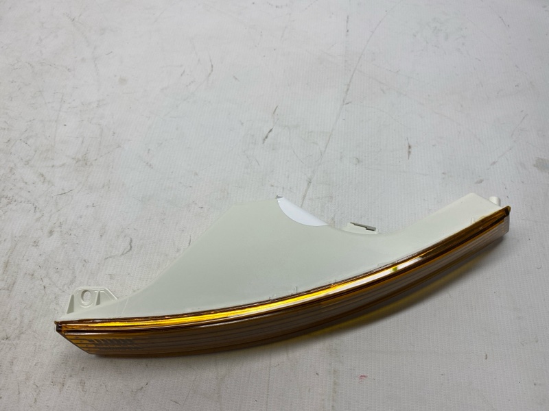 Поворотник Volkswagen PASSAT 3C2 2006 правый Поворотник Volkswagen PASSAT 3C2 2006 правый