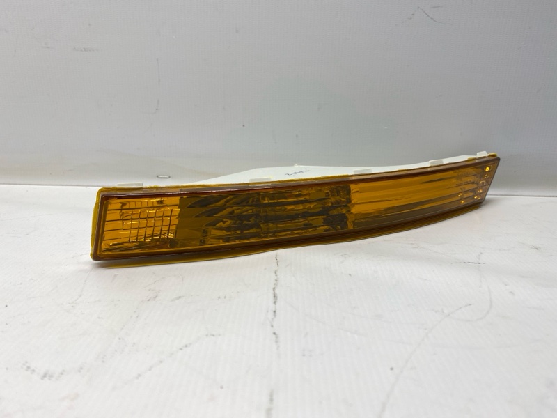 Поворотник Volkswagen PASSAT 3C2 2008 передний левый Поворотник Volkswagen PASSAT 3C2 2008 передний левый