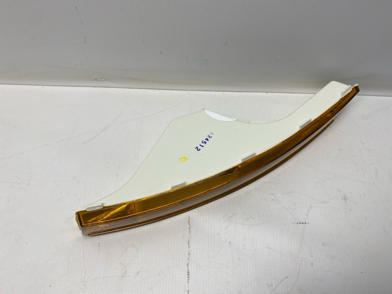 Поворотник Volkswagen PASSAT 3C2 2008 передний левый Поворотник Volkswagen PASSAT 3C2 2008 передний левый