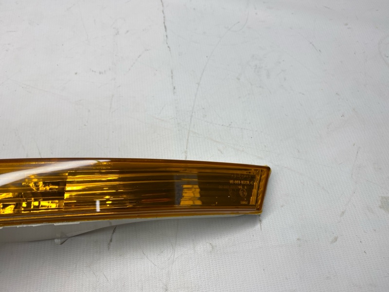 Поворотник Volkswagen PASSAT 3C2 2008 передний левый Поворотник Volkswagen PASSAT 3C2 2008 передний левый