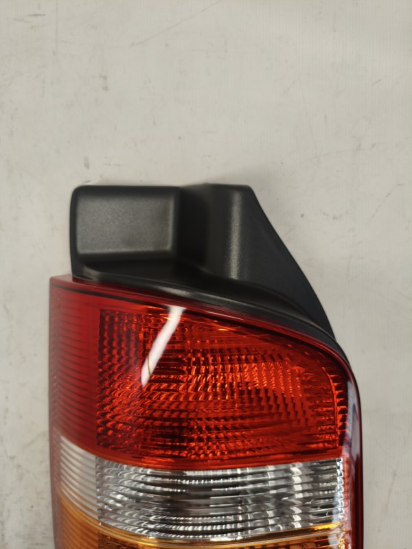 Фонарь стоп-сигнала Volkswagen Transporter T5 2006 задний левый Фонарь стоп-сигнала Volkswagen Transporter T5 2006 задний левый