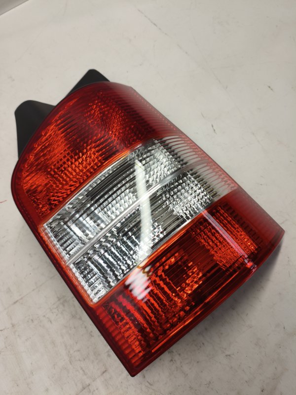 Фонарь стоп-сигнала Volkswagen Transporter T5 2006 задний правый Фонарь стоп-сигнала Volkswagen Transporter T5 2006 задний правый