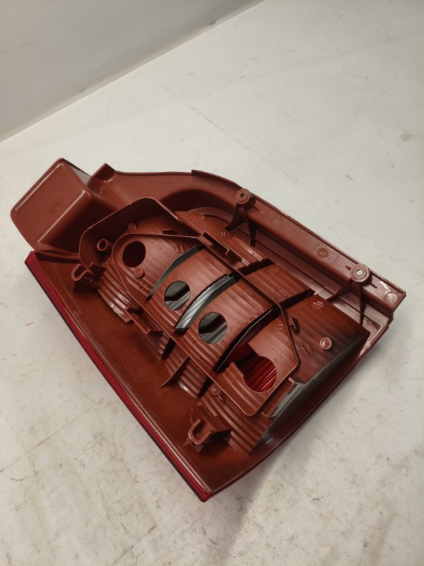 Фонарь стоп-сигнала Volkswagen Transporter T5 2006 задний правый Фонарь стоп-сигнала Volkswagen Transporter T5 2006 задний правый