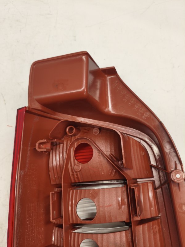 Фонарь стоп-сигнала Volkswagen Transporter T5 2006 задний правый Фонарь стоп-сигнала Volkswagen Transporter T5 2006 задний правый