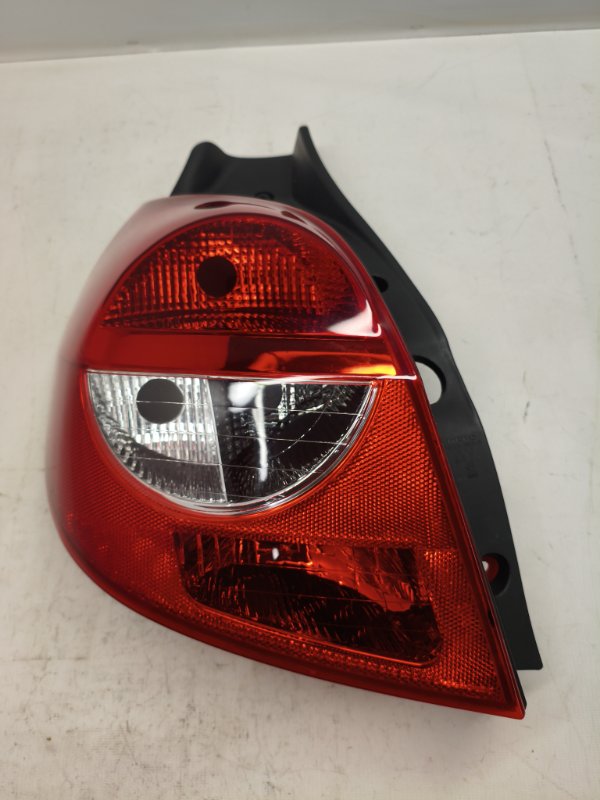 Фонарь стоп-сигнала Renault CLIO BR 2008 задний левый Фонарь стоп-сигнала Renault CLIO BR 2008 задний левый