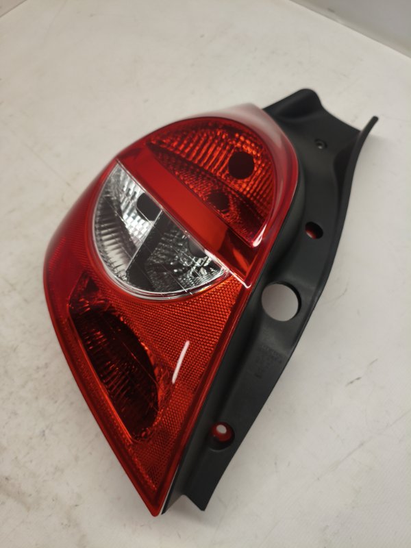 Фонарь стоп-сигнала Renault CLIO BR 2008 задний левый Фонарь стоп-сигнала Renault CLIO BR 2008 задний левый