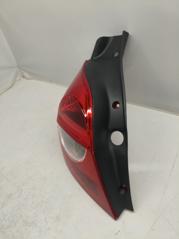 Фонарь стоп-сигнала Renault CLIO BR 2008 задний левый Фонарь стоп-сигнала Renault CLIO BR 2008 задний левый