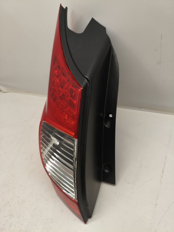 Фонарь стоп-сигнала Renault SCENIC JM02 2008 задний левый Фонарь стоп-сигнала Renault SCENIC JM02 2008 задний левый