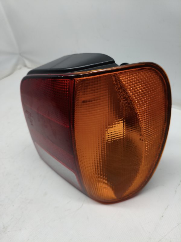Фонарь стоп-сигнала Volkswagen Polo 6N2 1997 правый Фонарь стоп-сигнала Volkswagen Polo 6N2 1997 правый