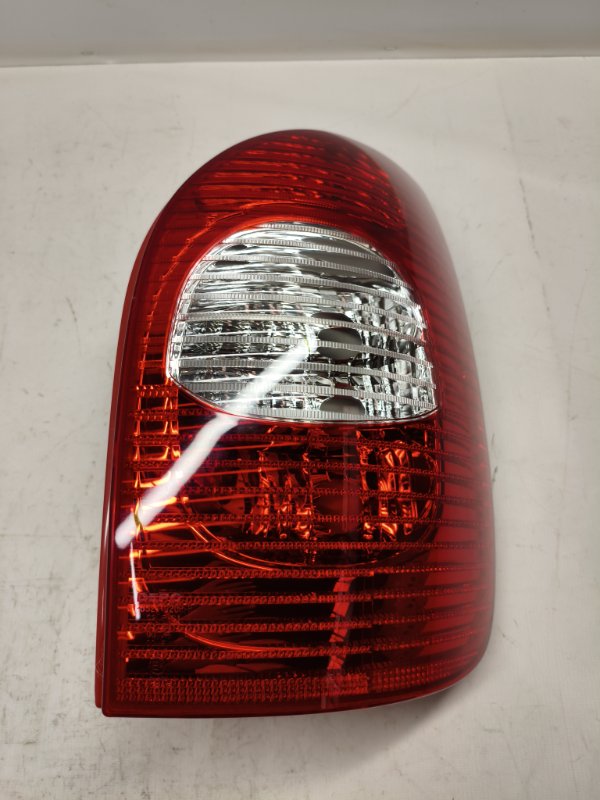 Фонарь стоп-сигнала Citroen Xsara Picasso N68 2008 задний правый Фонарь стоп-сигнала Citroen Xsara Picasso N68 2008 задний правый