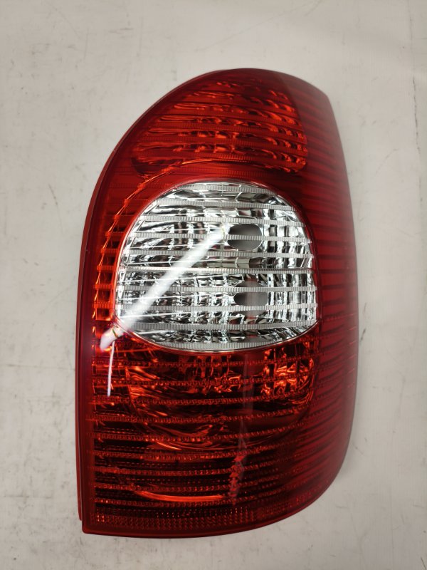 Фонарь стоп-сигнала Citroen Xsara Picasso N68 2008 задний правый Фонарь стоп-сигнала Citroen Xsara Picasso N68 2008 задний правый