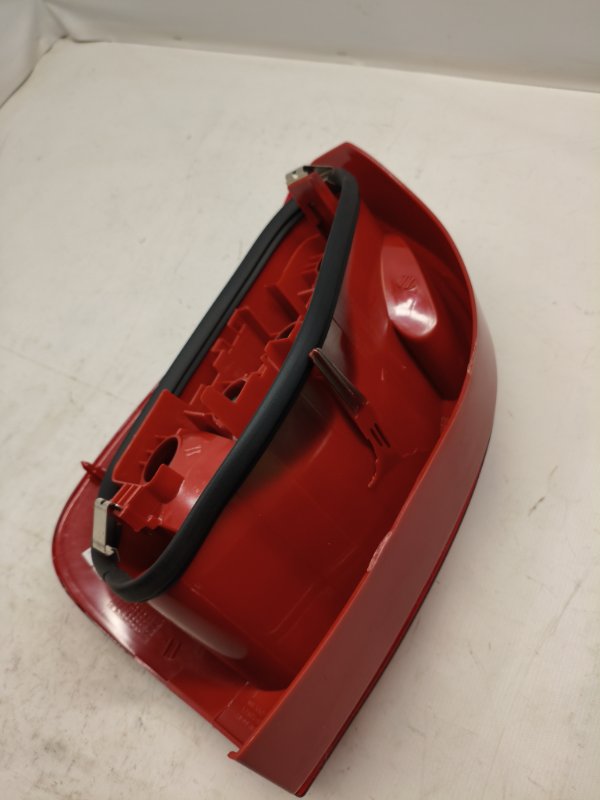 Фонарь стоп-сигнала Citroen Xsara Picasso N68 2008 задний правый Фонарь стоп-сигнала Citroen Xsara Picasso N68 2008 задний правый