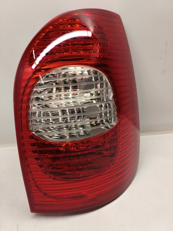 Фонарь стоп-сигнала Citroen Xsara Picasso N68 2008 задний правый Фонарь стоп-сигнала Citroen Xsara Picasso N68 2008 задний правый