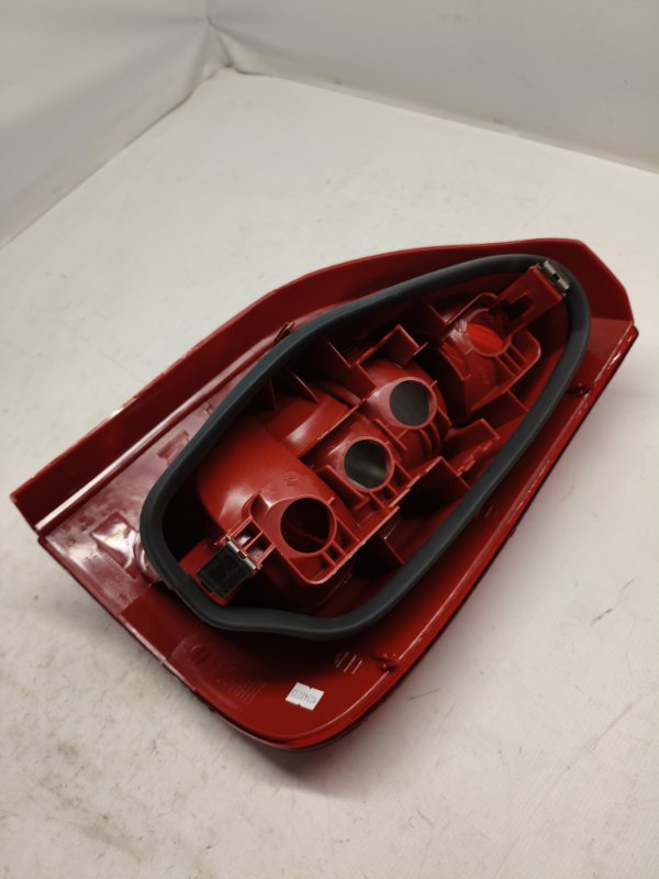 Фонарь стоп-сигнала Citroen Xsara Picasso N68 2008 задний левый Фонарь стоп-сигнала Citroen Xsara Picasso N68 2008 задний левый
