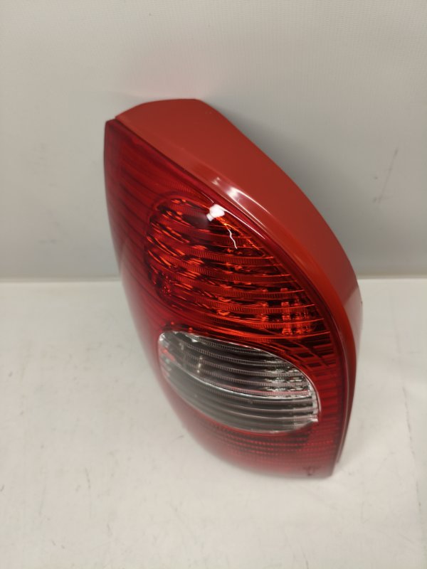 Фонарь стоп-сигнала Citroen Xsara Picasso N68 2008 задний левый Фонарь стоп-сигнала Citroen Xsara Picasso N68 2008 задний левый