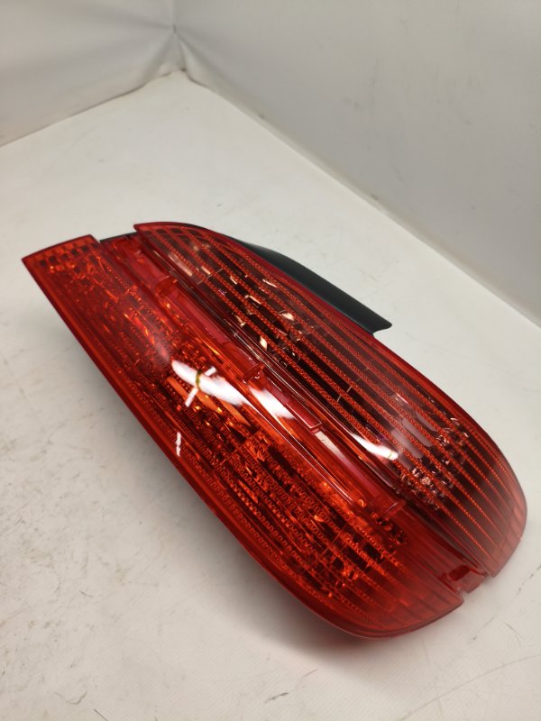 Фонарь стоп-сигнала Peugeot 406 8B 2001 задний правый Фонарь стоп-сигнала Peugeot 406 8B 2001 задний правый
