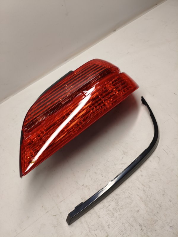 Фонарь стоп-сигнала Peugeot 406 8B 2001 задний правый Фонарь стоп-сигнала Peugeot 406 8B 2001 задний правый