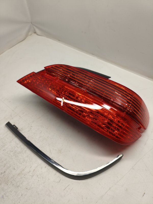 Фонарь стоп-сигнала Peugeot 406 8B 2001 задний правый Фонарь стоп-сигнала Peugeot 406 8B 2001 задний правый