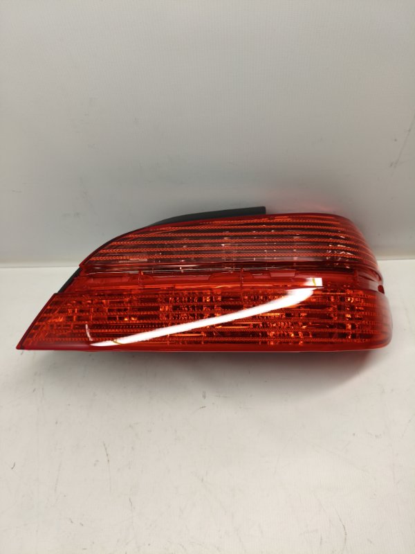 Фонарь стоп-сигнала Peugeot 406 8B 2001 задний правый Фонарь стоп-сигнала Peugeot 406 8B 2001 задний правый