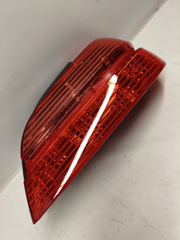 Фонарь стоп-сигнала Peugeot 406 8B 2001 задний правый Фонарь стоп-сигнала Peugeot 406 8B 2001 задний правый